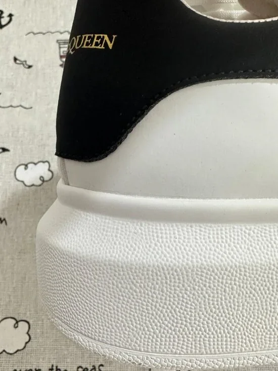 Alexander McQueen Classic Platform White Sneakers - Picture 5 of 12